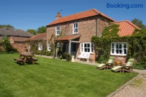 Jockhedge Holiday Cottages - Image 2