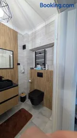Sea Love Apartment Mamaia Nord -Max 4 Guests - Image 5