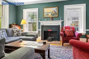 La Maisonette - Historic Renovated 6 BR Downtown Bar Harbor - Image 2