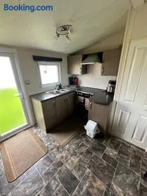 16 orchid meadows - Image 2