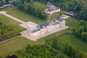 Les Arcades du Chateau - Image 1