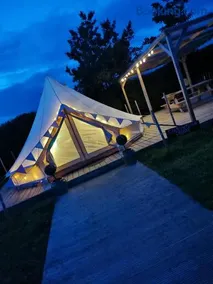 Carrowmena School House & Glamping - Image 1