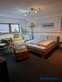 Großes gemütliches Zimmer mit eigener Dusche - Image 1