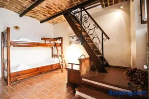 Santo'S House BnB - Image 2