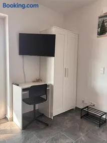Cozy hilltop stay in Weikersheim - Image 3