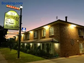 All Settlers Motor Inn Parkes - Image 1