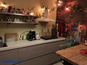 Romantisch Wellness Appartement met privé Hottub Sauna Gamesroom - Image 4