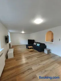 Riverview Cottage - Image 1