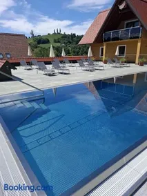 Weingut-Gästezimmer UHL - Image 1