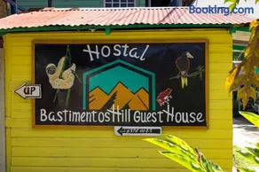 Bastimentos Hill Guest House - Image 2