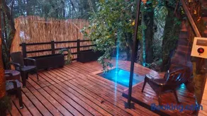 Cabaña con tinaja en bosque Valdiviano - Image 1