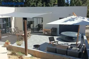 Magnifique villa avec piscine, jacuzzi et billard - Image 1