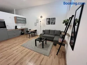 Apartment Central 10C 40qm Wi-Fi free Parking calm back house - Image 1