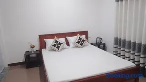 King Elephant, Homestay Pinnawala - Image 1