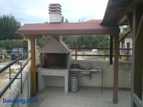 Kalaitzis Apartments - Image 1
