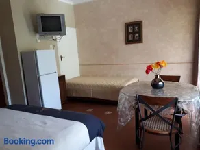 Vivian's Cottage - Image 4