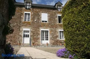 Maison de vacances en pierre entre terre et mer - Image 1