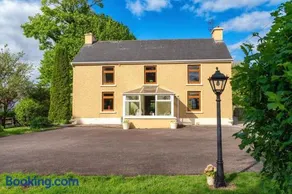 Maryfields Farmhouse - Image 2