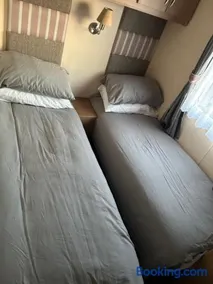 2 Bedroom caravan - Image 1