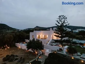 Eos Milos House - Image 3