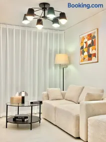 3 Minute Walk from Subway Station Near Seoul Station Myeongdong Namsan Hongdae Gyeongbokgung Palace Yongsan Itaewon Free Parking - Image 2
