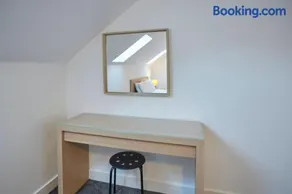Sunset View Apt 8 Skinningrove - Image 3