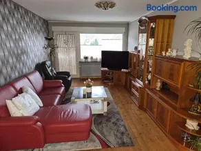 Schöne 3-Zimmer-Wohnung mit Balkon - Image 1