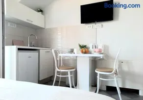 Studio Apartments Regina - Image 4