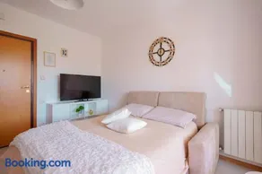 Casa Suite Himalaya Estate in Sardegna Vicino al Mare e Aeroporto Wi-Fi & Parcheggio - Image 5