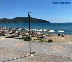 Seafront Apartment Nea Peramos - Image 1