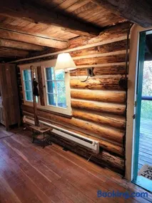 Brighton Log Cabin - Image 4