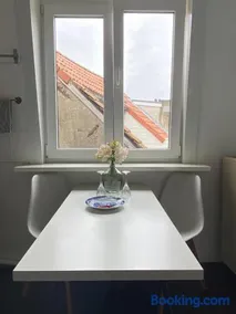 Trendy studio at top location - Image 4