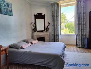 Chambre 3 personnes avec salle de bain dans mas du Lubéron - Image 2