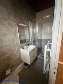Charmant logement avec 2 véranda - Image 1