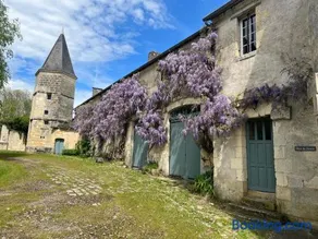 Gîtes du château de La Celle-Guenand - Image 1