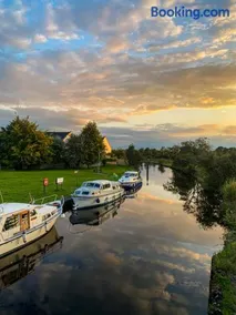 Leitrim Quay - Riverside Cottage 5 - Image 4