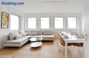Monteur Accommodation in Kleve - 4 Bedrooms - 8 Beds - Image 1