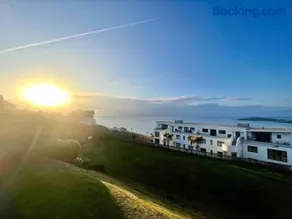 C8 Bay Apartments - Fistral Beach View - Newquay - Image 3