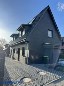 Holiday Dream House-B for 6 Persons - Image 1