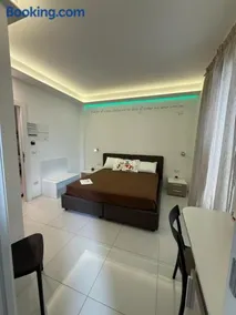 B&B Sabin Ross - Image 3