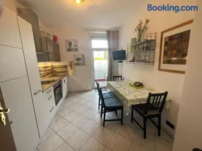 Attraktive 2 Zimmer Wohnung in Toplage, Nähe Messe - Image 3