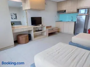 Posh Beds with City View and Pools - Image 3