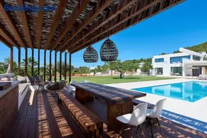 Stunning 8 Bedroom Mansion in Ibiza City, 1005 - Image 4