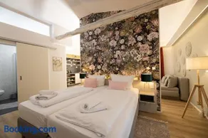 Little Suite Apartments - Image 2