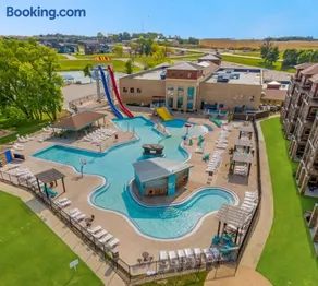 Okoboji Wave House at Bridges Bay Resort - Image 1