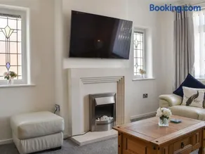 Berwick Lodge - Image 1