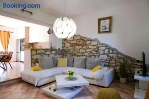 Villa mit Grill, Terrasse und Pool | Hunde erlaubt - Image 2