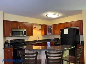 Put-in-Bay Poolview Condo #5 - Image 2