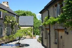 Kerswell Farmhouse - Image 4