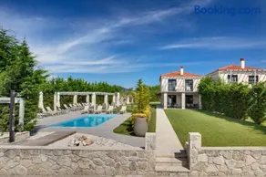 Pohoda Villas Resort - Image 1